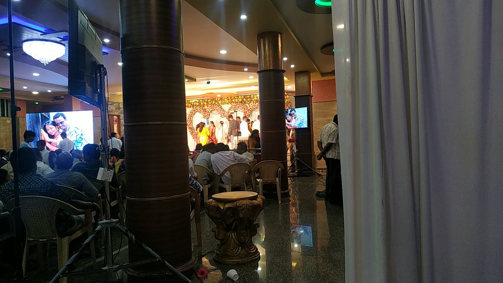 Sri Lakshmi Devi Convention Hall — Banquet Hall in Sunkadakatte, Bangalore (on-site parking, in-house decoration, DJ permitted, bar service available) — photo 4