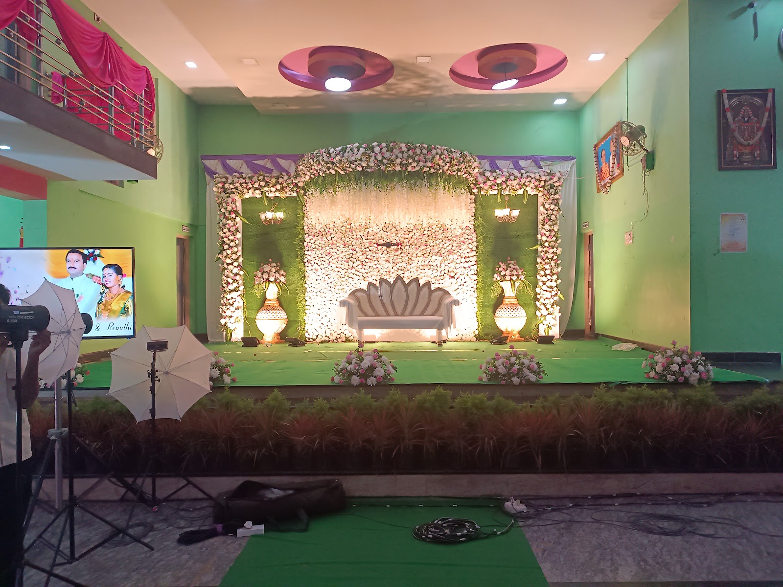 Sri Venkateshwara Hi Tech Convention Hall — Banquet Hall in Bangalore (on-site parking, in-house decoration, DJ permitted, bar service available)